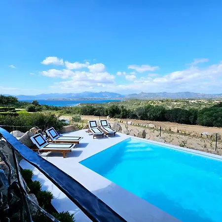 Capo Coda Cavallo Piscina Privata