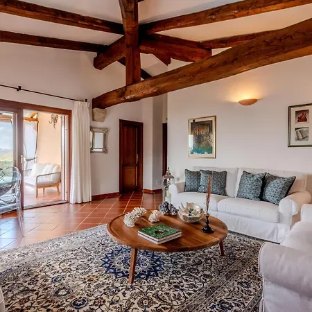 Capo Coda Cavallo Piscina Privata Villa San Teodoro (Sardinia)