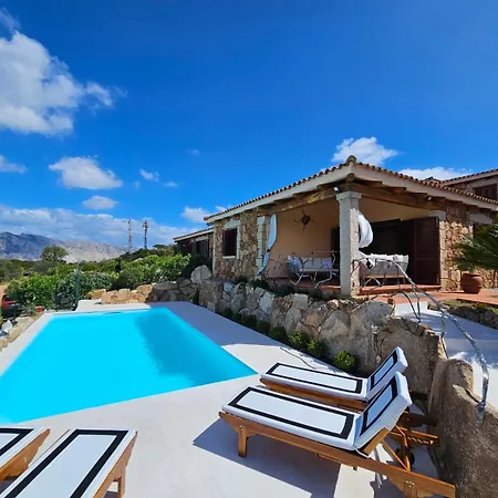 Villa Capo Coda Cavallo Piscina Privata San Teodoro (Sardinia)