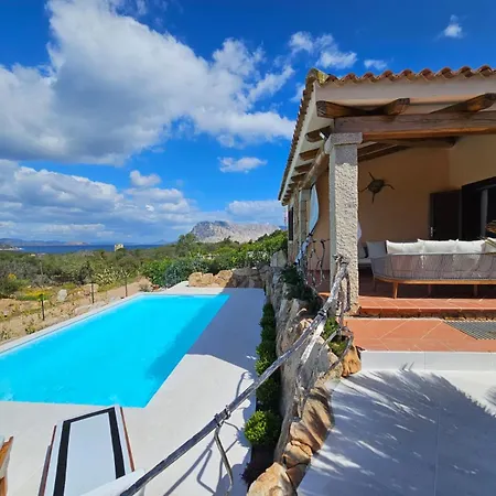 Villa Capo Coda Cavallo Piscina Privata San Teodoro (Sardinia)