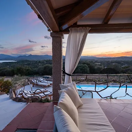 Capo Coda Cavallo Piscina Privata Villa San Teodoro (Sardinia)