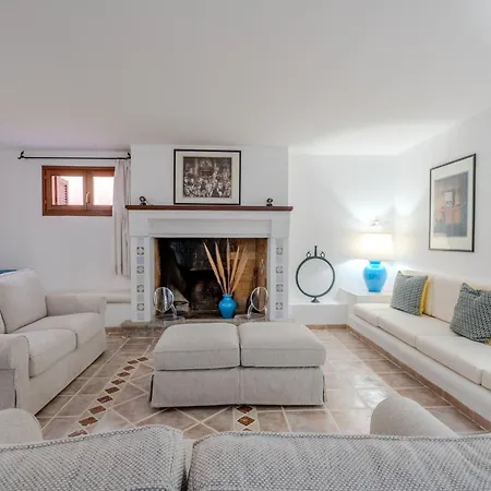 Capo Coda Cavallo Piscina Privata