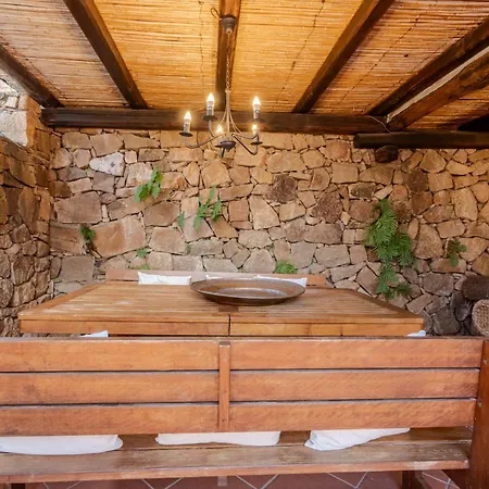 Capo Coda Cavallo Piscina Privata * סאן תאודורו