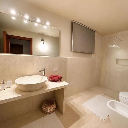 Capo Coda Cavallo Piscina Privata סאן תאודורו