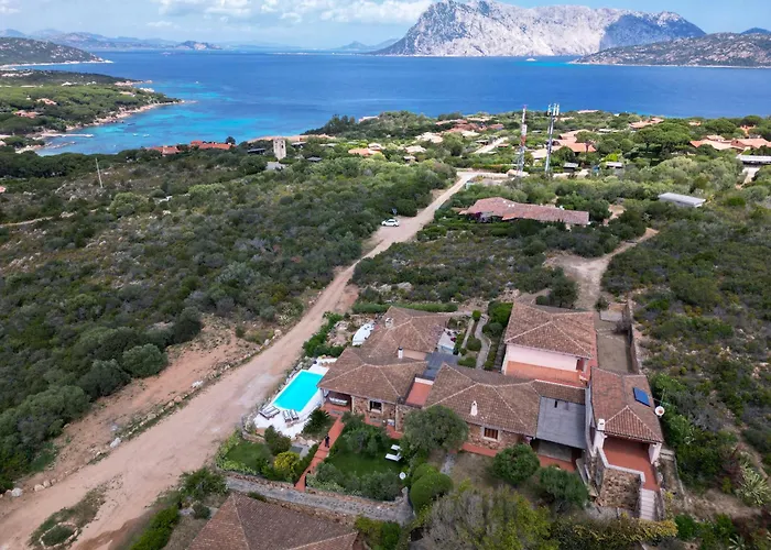 Capo Coda Cavallo Piscina Privata * San Teodoro (Sardinia)