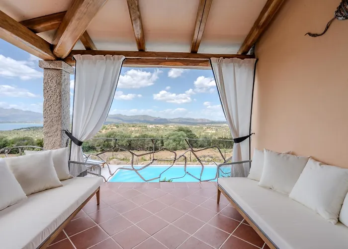 Capo Coda Cavallo Piscina Privata Villa San Teodoro (Sardinia)